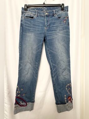 White House Black Market The Slim Crop Embroidered Cuffed Jeans Size 6